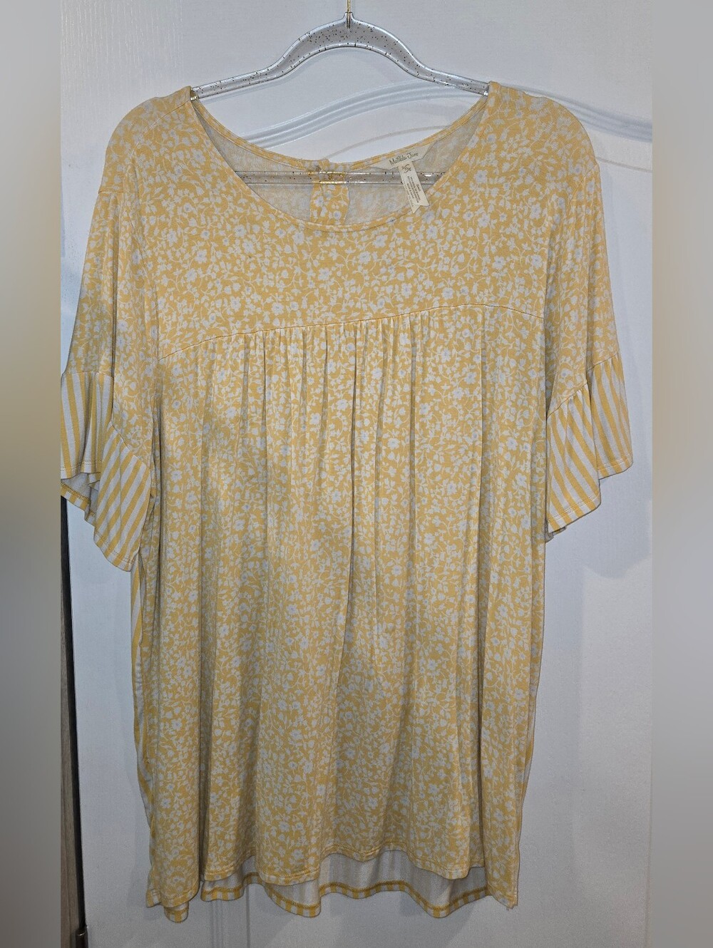 Womens Stripe/Floral Top Size XL